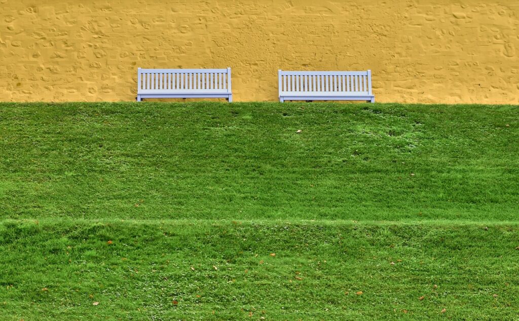 孤独好きに人気の温泉宿でリフレッシュする方法は？