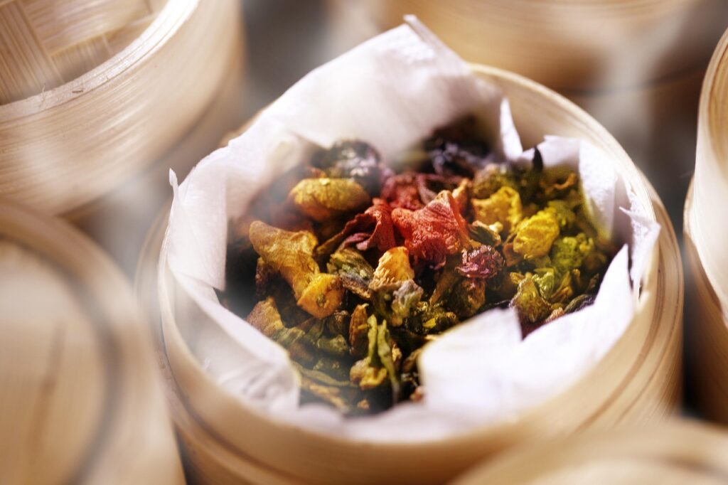 部屋食付きの一人旅に最適な温泉宿はどこですか？