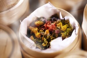 部屋食付きの一人旅に最適な温泉宿はどこですか？